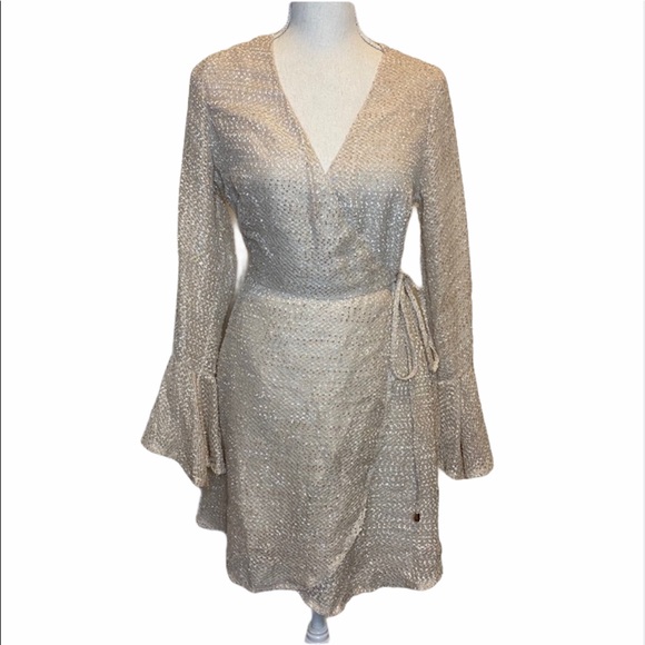 NEW Saints + Secrets Lilia Textured Wrap Dress - Picture 2 of 9